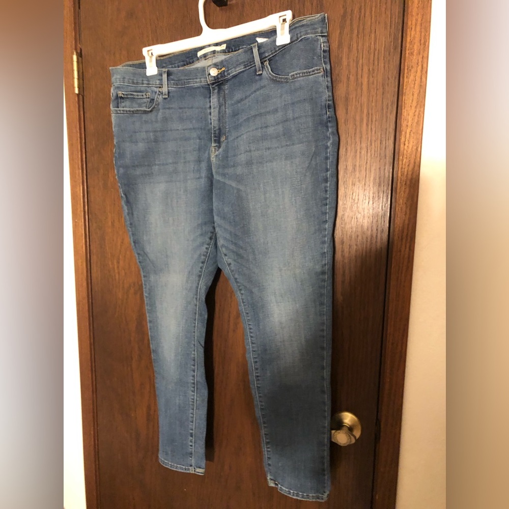 Levi’s 20w 20 711 Skinny Medium Wash Plus Jeans